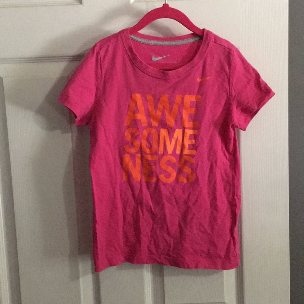 Nike tee